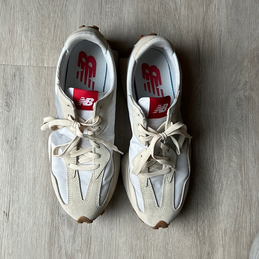 New Balance 327